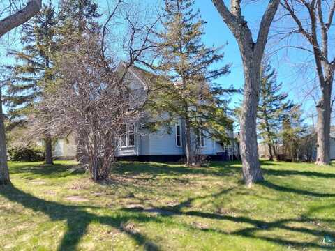 311 W 10th Ave, Ashland, WI 54806