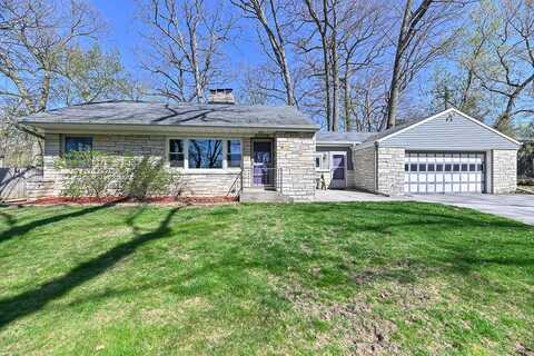11610 W Mount Vernon Ave, Wauwatosa, WI 53226