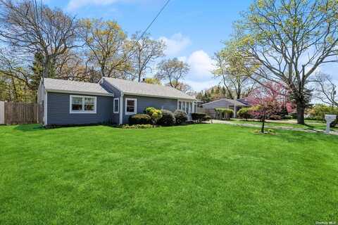 411 2nd Avenue, East Northport, NY 11731