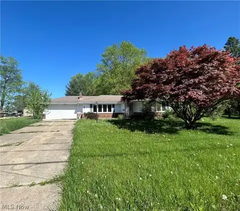 193 Struthers Liberty Road, Campbell, OH 44405