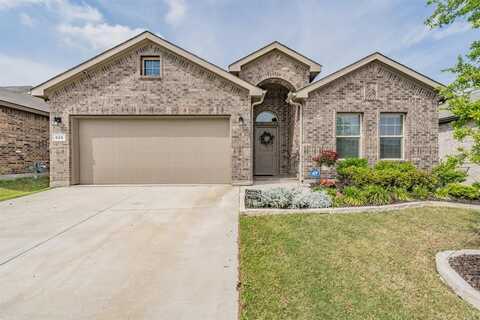 520 Dunmore Drive, Fort Worth, TX 76052