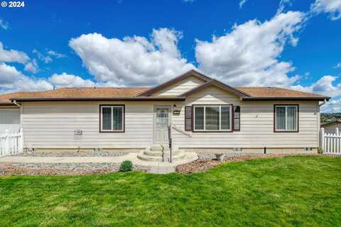 3069 SW RIVER VIEW DR, Pendleton, OR 97801