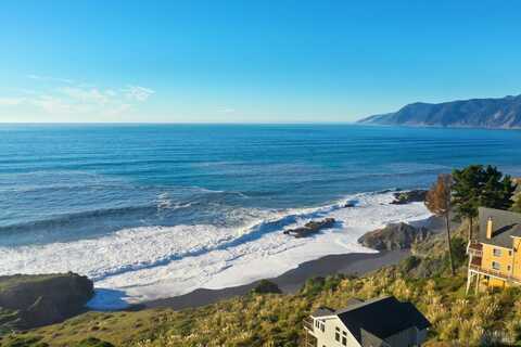 7 Seaview Point, Whitethorn, CA 95589