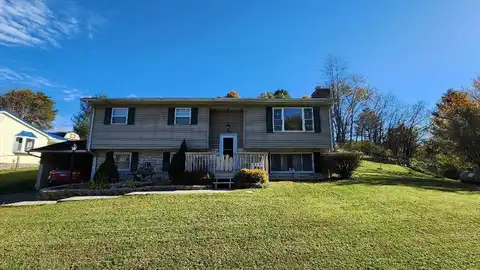 289 ROCK HOUSE ROAD, FAIRDALE, WV 25865