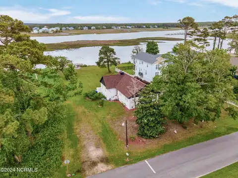 5802 E Yacht Drive, Oak Island, NC 28465