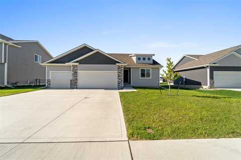 1405 NW Reinhart Drive, Ankeny, IA 50023