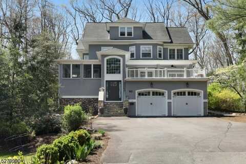 70 Tower Hill Rd, Mountain Lakes, NJ 07046