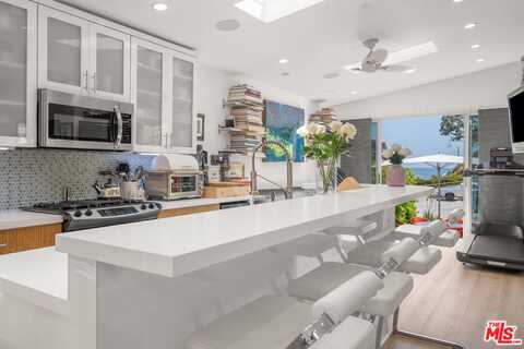 89 Paradise Cove Rd, Malibu, CA 90265