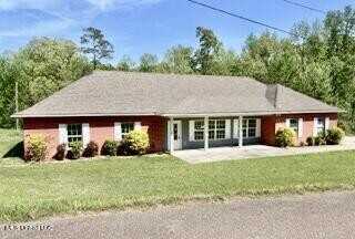 362 Co Rd 370, Greenwood, MS 38930