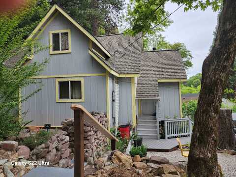 5302 River Ave, Dunsmuir, CA 96025