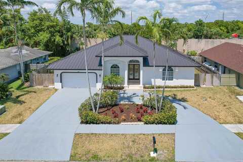 Diane, BOYNTON BEACH, FL 33435