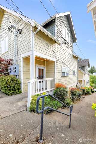 40Th, SEATTLE, WA 98136