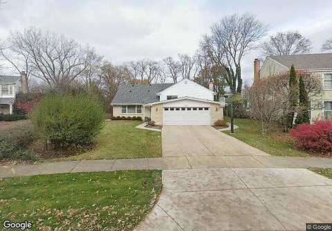 Blackthorn, GLENVIEW, IL 60025