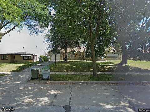 74Th, MILWAUKEE, WI 53216