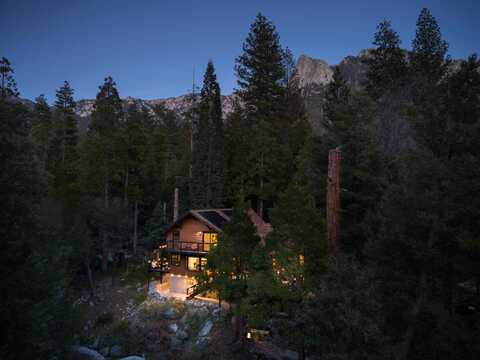 24840 Upper Rim Rock Road, Idyllwild, CA 92549