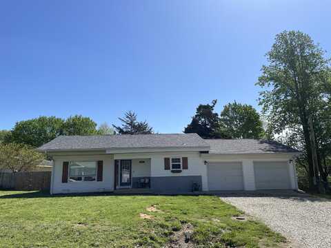 704 North Pine Street, Willow Springs, MO 65793