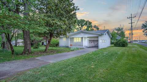 3007 West Olive Street, Springfield, MO 65802