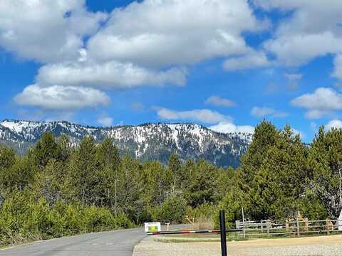 18 Grand Fir Drive, Donnelly, ID 83615