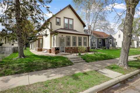 328 10th Avenue S, South Saint Paul, MN 55075