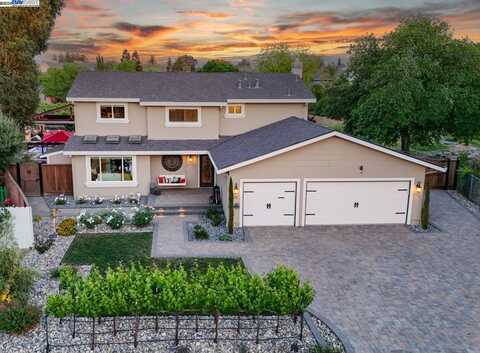 632 Hayes, Livermore, CA 94550