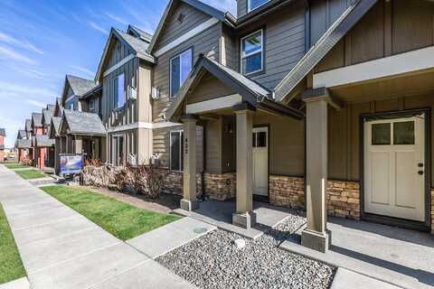 431 NW 25th Street, Redmond, OR 97756