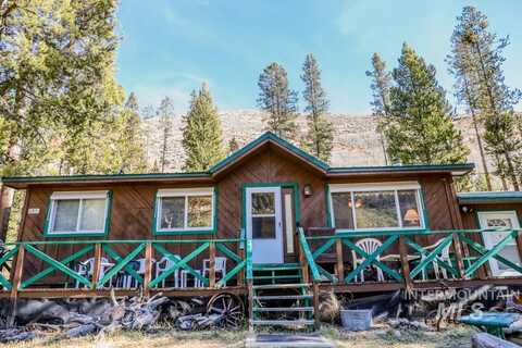 155 Dredge Camp Rd, Stanley, ID 83278