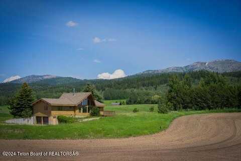 110 YELLOW ROSE Drive, Alta, WY 83414