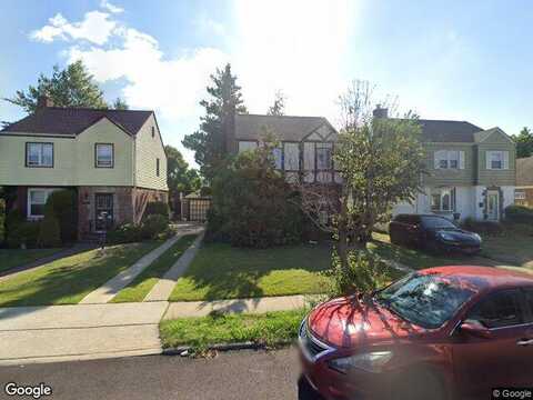 229Th, CAMBRIA HEIGHTS, NY 11411