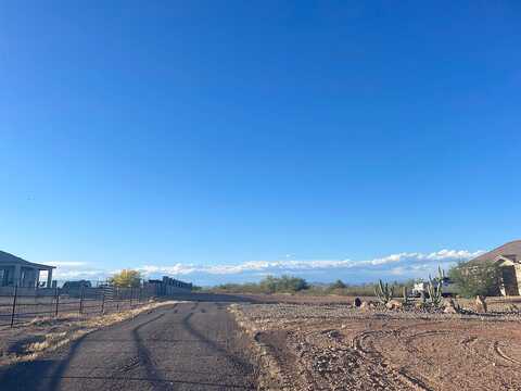 226Th, WITTMANN, AZ 85361