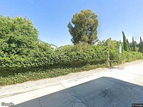 Newhall Ave, Newhall, CA 91321