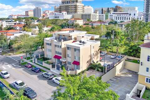 Madeira Ave, Coral Gables, FL 33134