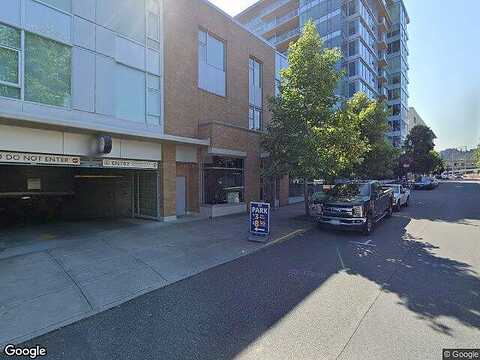 S River Dr, Portland, OR 97201