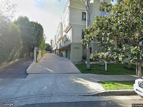 Dickens St, Sherman Oaks, CA 91423