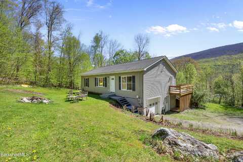 2517 Hancock Rd, Hancock, MA 01237