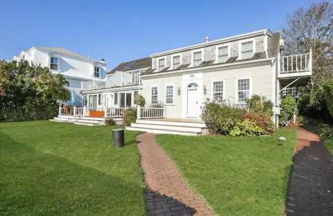 586 Commercial Street, Provincetown, MA 02657