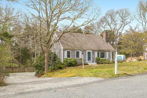 143 Evelyns Drive, Brewster, MA 02631
