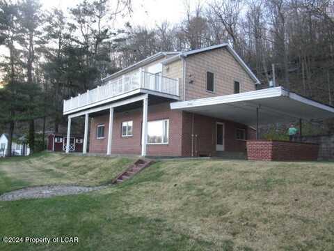 262 Lakeview Drive, Sweet Valley, PA 18656