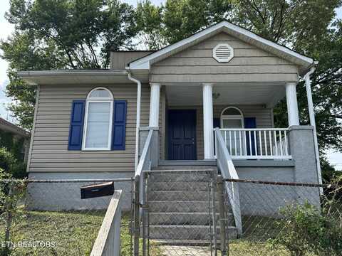 913 W Scott Ave, Knoxville, TN 37921