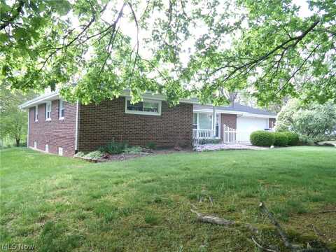 1912 Pickle Road, Akron, OH 44312