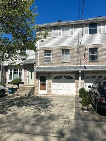 83 Crown Ave., Staten Island, NY 10312