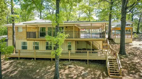 199 Narrows Dr., Greers Ferry, AR 72067