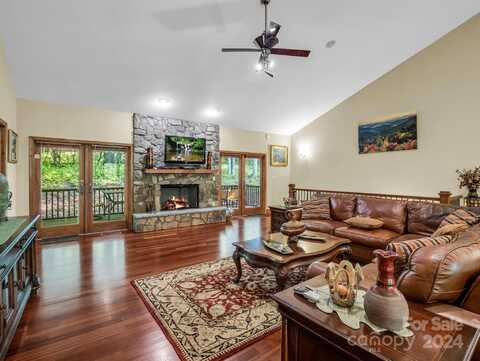 98 Cheestoonaya Way, Brevard, NC 28712