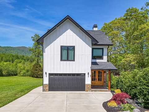 32 Taylor Mountain Road, Candler, NC 28715