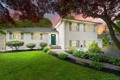 49 Putter Drive, Stamford, CT 06907