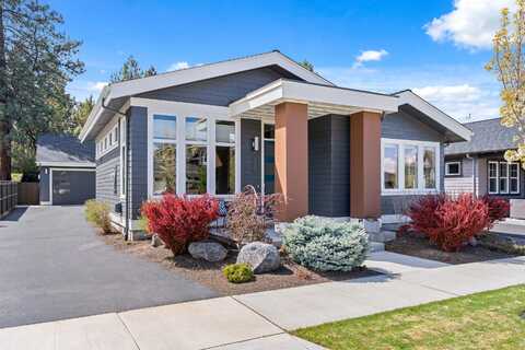 1233 SW Bryanwood Place, Bend, OR 97702