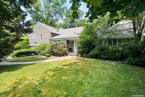 8 Sterling, Lawrence, NY 11559