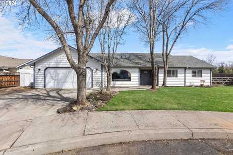 566 NW 19th PL, Redmond, OR 97756