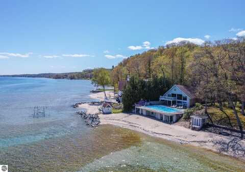 8485 S W Bay Shore Drive, Traverse City, MI 49684