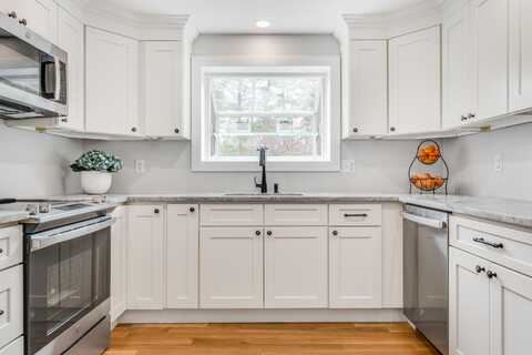 25 Southpoint Drive, Sandwich, MA 02563