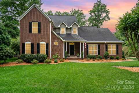 202 Kelly Court, Fort Mill, SC 29705